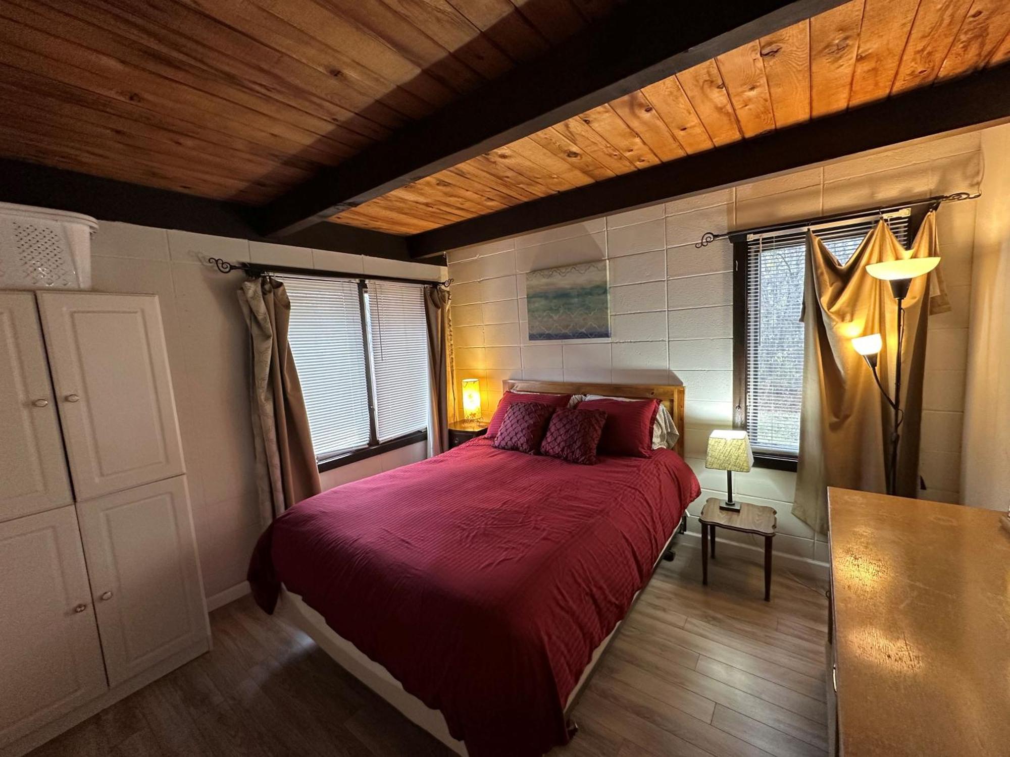 Husky House Villa Bessemer Bagian luar foto